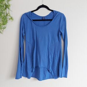 Prana Blue Long Sleeve Women's Top